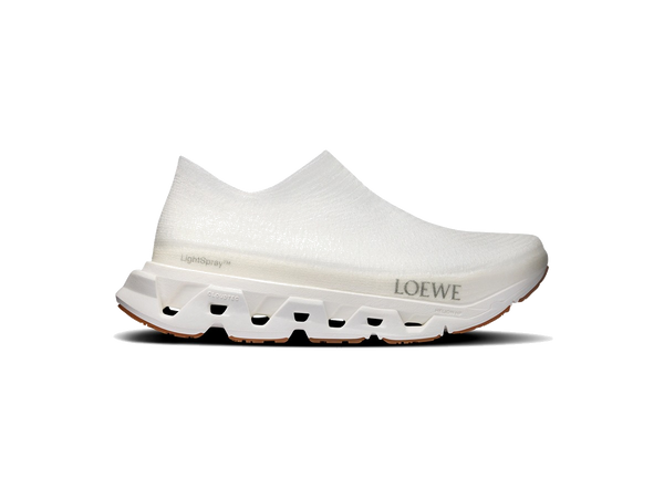 On Running LightSpray Cloudmonster LOEWE White